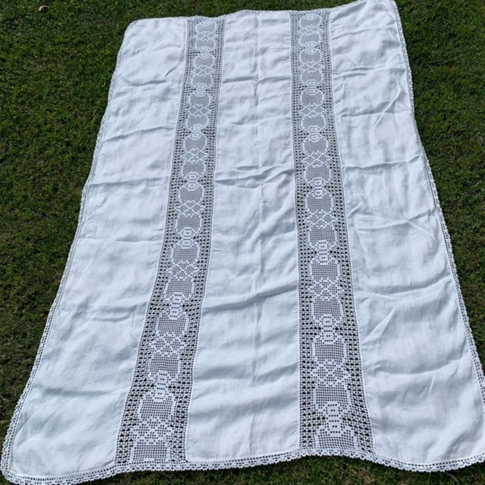 Vintage table cloth